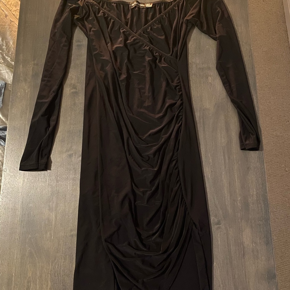 PRETTY LITTLE THING DRESS - Picture 2 of 6